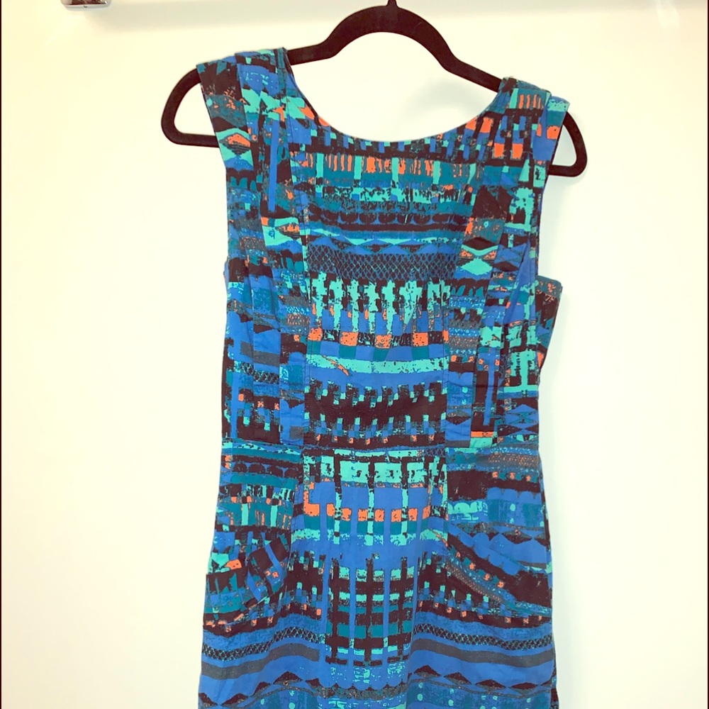 Colorful Nordstrom’s TR design dress with pockets